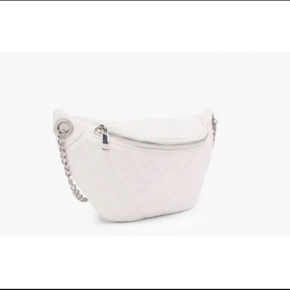Forever 21 Women's White Quilted Belt Bag